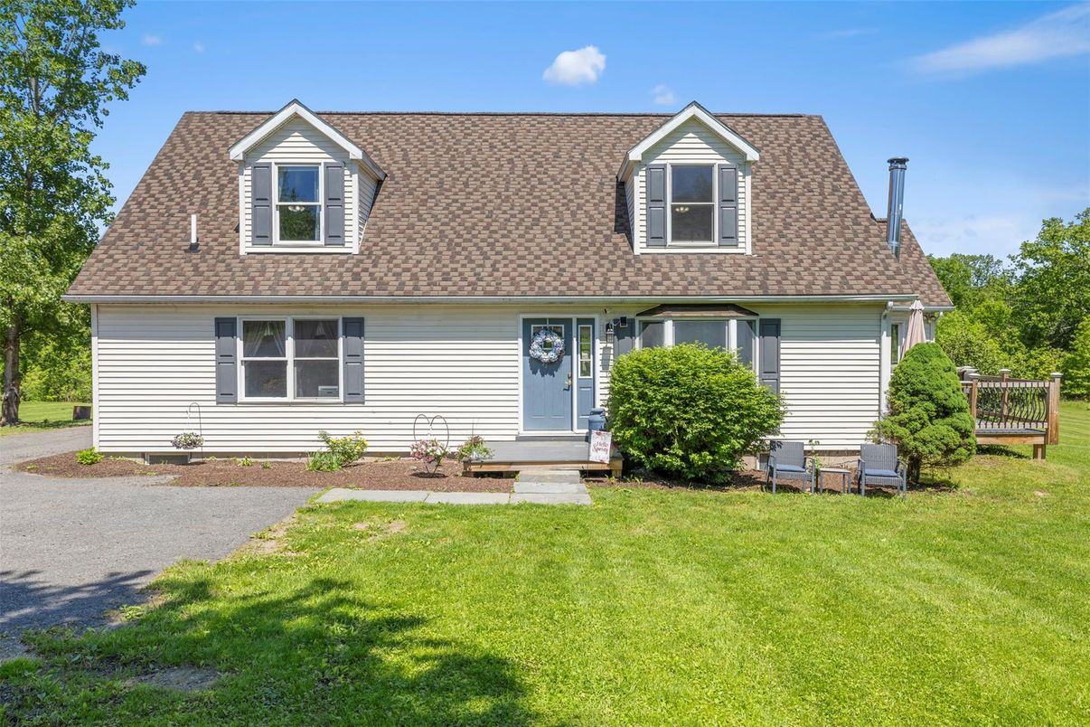 Exterior, Facade, Cape Cod