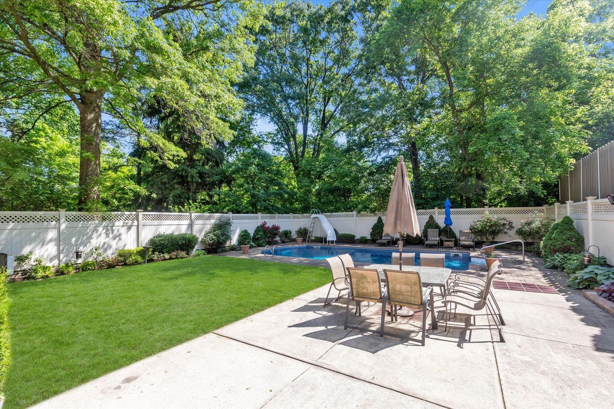Backyard, Exterior, Pool