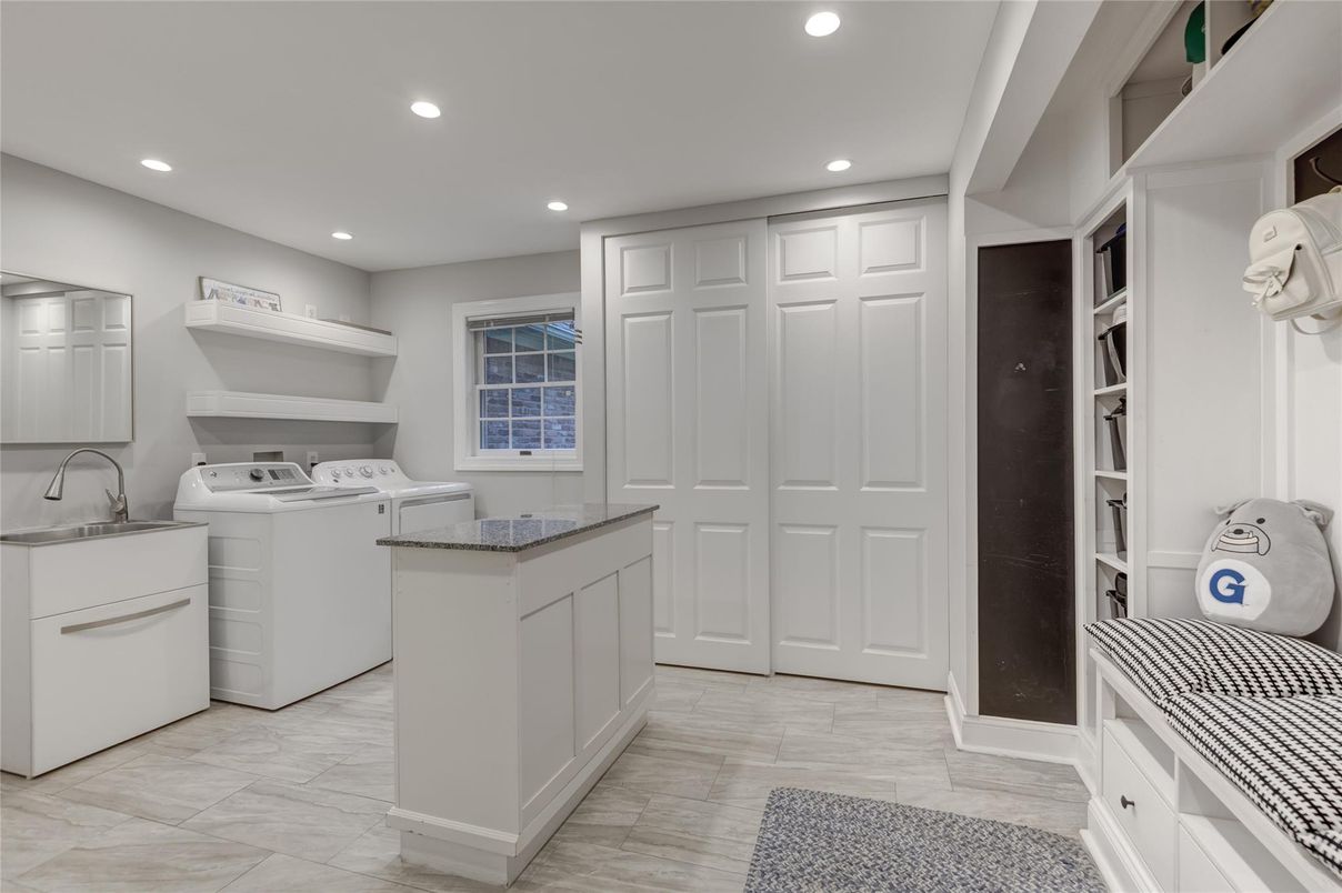 Interior, Recessed Lighting, Washer