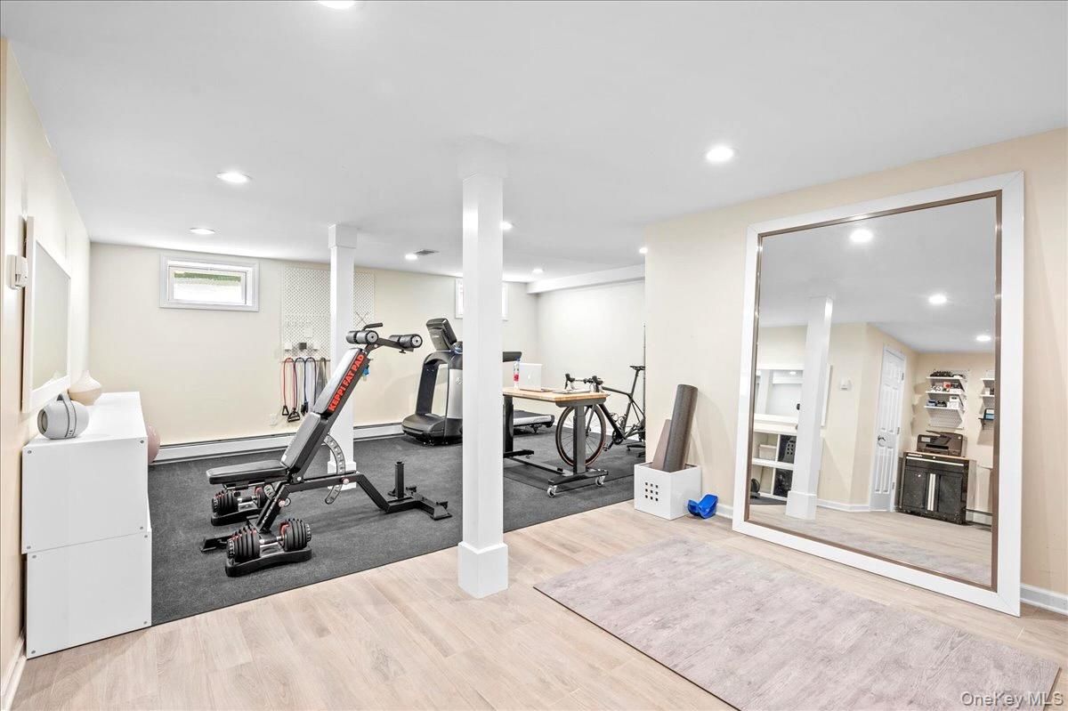 Fitness Equipment, Interior, Recessed Lighting, Wood Texture Flooring