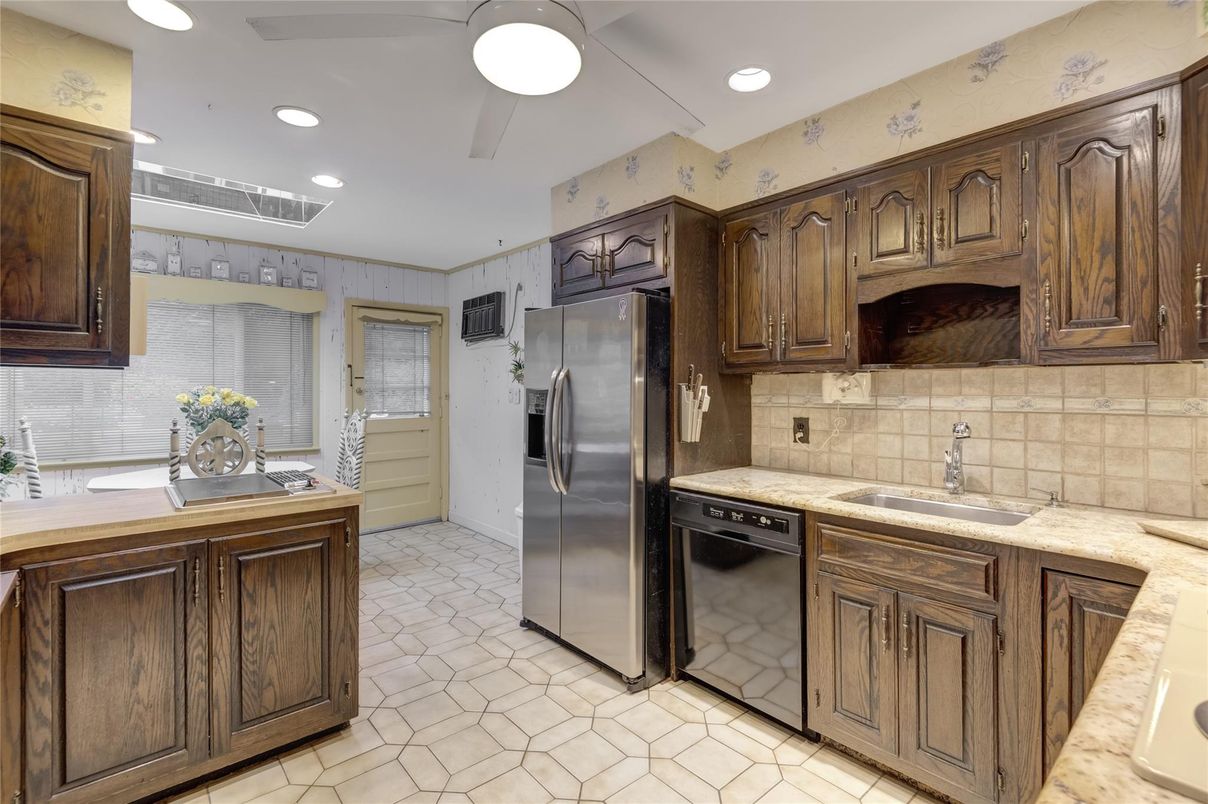 Interior, Kitchen, Recessed Lighting