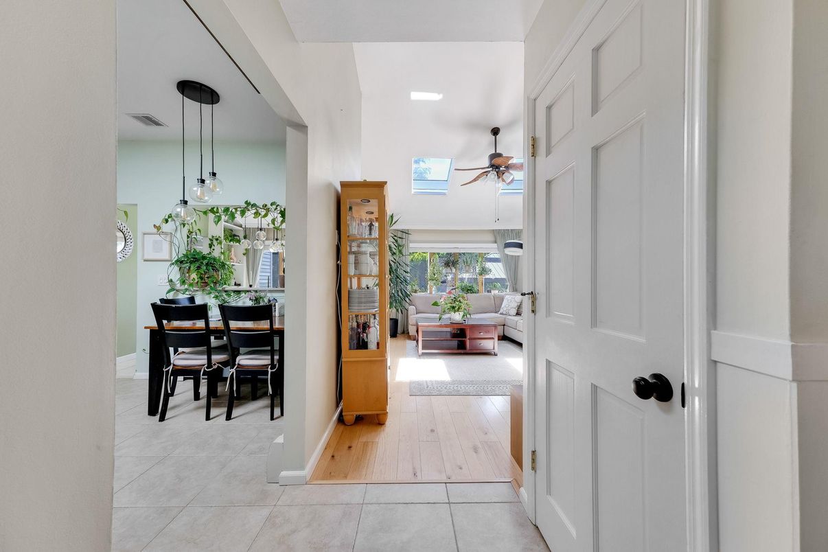 Dining room, Interior, Pendant Lights, Recessed Lighting, Wood Texture Flooring