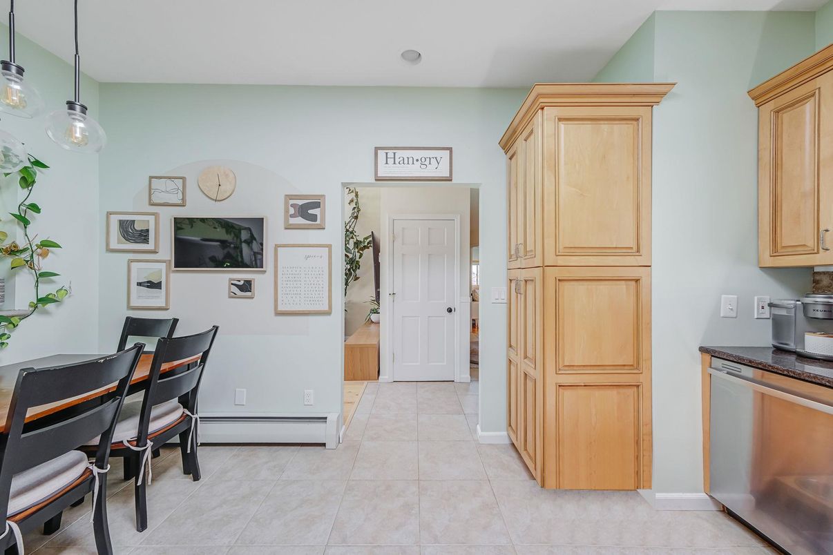 Dining room, Interior, Kitchen, Pendant Lights