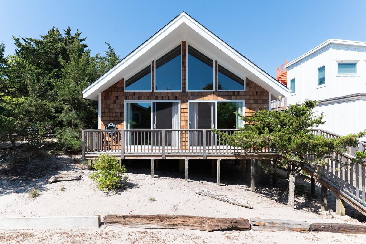 Exterior, Facade, A Frame