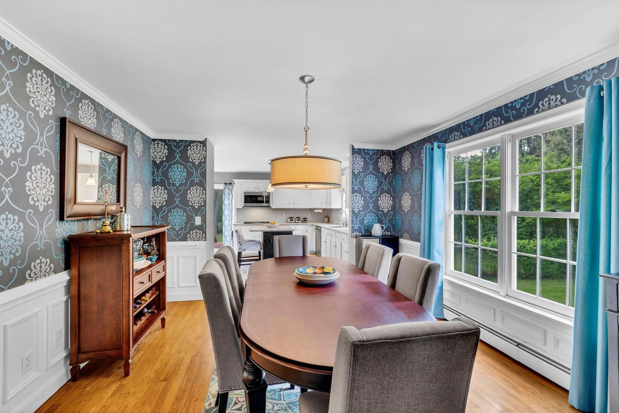 Dining room, Interior, Kitchen, Pendant Lights, Stainless Steel Appliances, Wood Texture Flooring