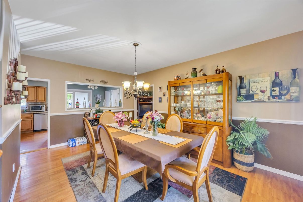 Chandelier, Dining room, Interior, Wood Texture Flooring
