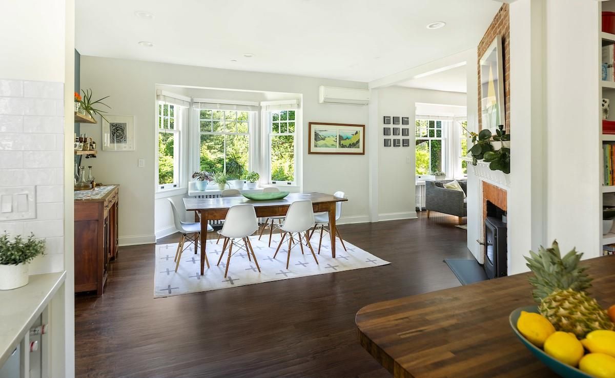 Dining room, Fireplace, Interior, Recessed Lighting, Wood Texture Flooring