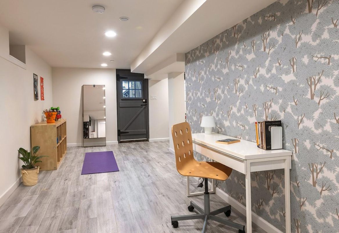 Home Office, Interior, Recessed Lighting, Wood Texture Flooring