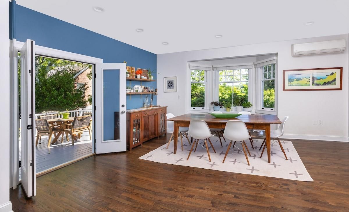 Dining room, Interior, Recessed Lighting, Wood Texture Flooring