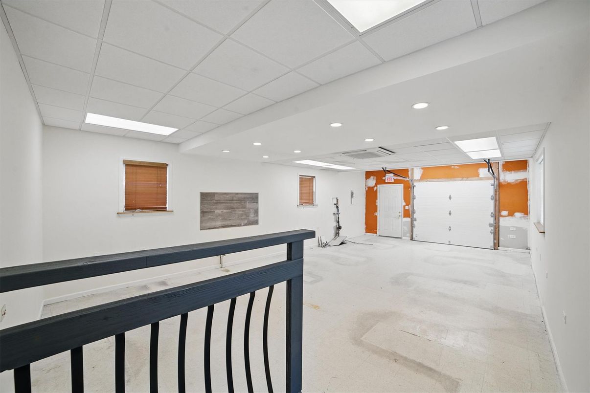 Interior, Recessed Lighting