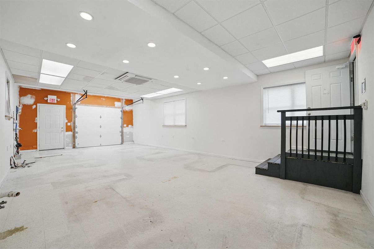 Interior, Recessed Lighting