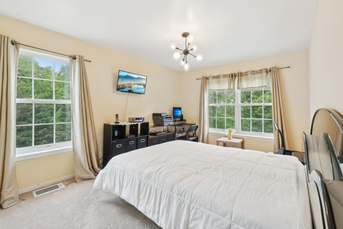 Bedroom, Interior, Pendant Lights