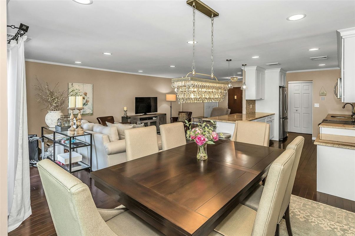 Chandelier, Dining room, Interior, Kitchen, Living room, Pendant Lights, Recessed Lighting, Wood Texture Flooring