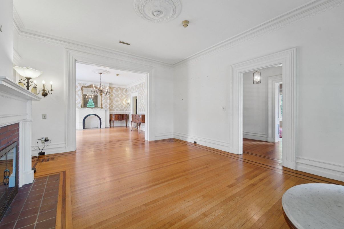 Chandelier, Fireplace, Interior, Wood Texture Flooring