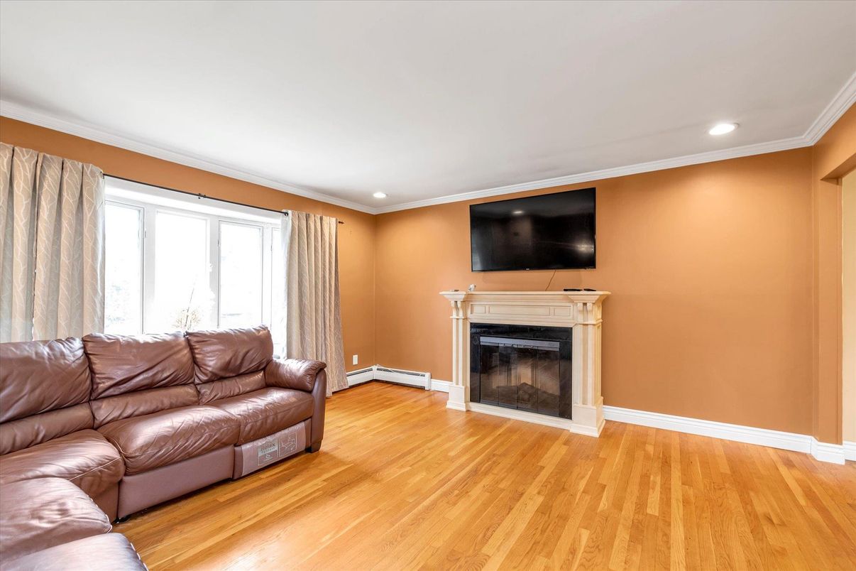 Fireplace, Interior, Recessed Lighting, Wood Texture Flooring