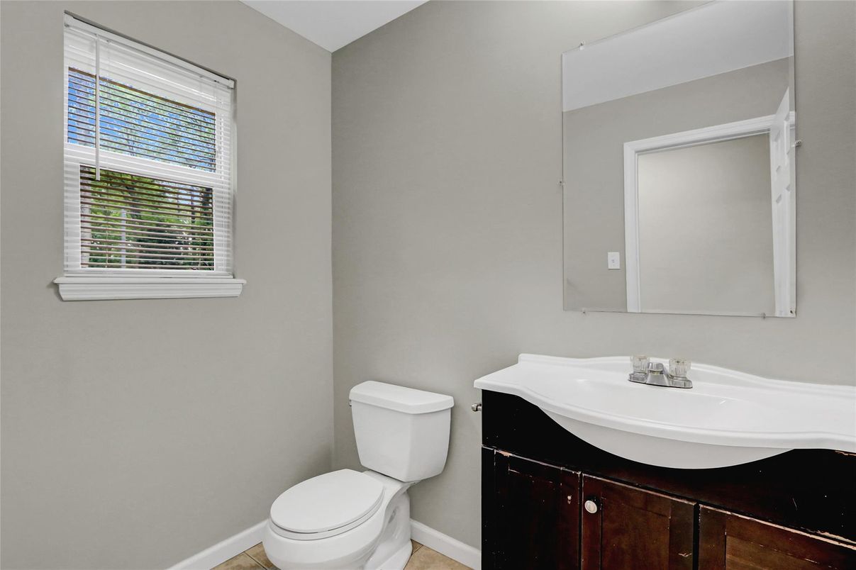Bathroom, Interior
