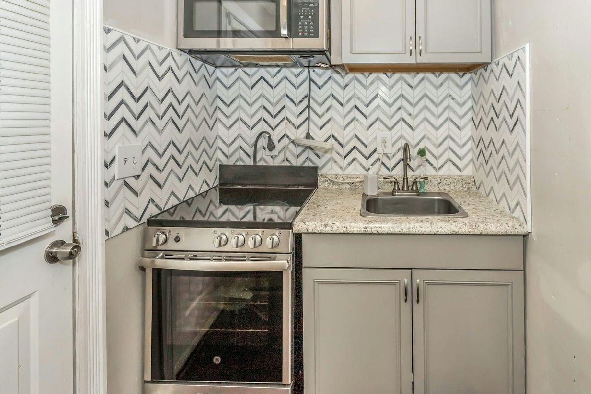 Interior, Kitchen, Stainless Steel Appliances