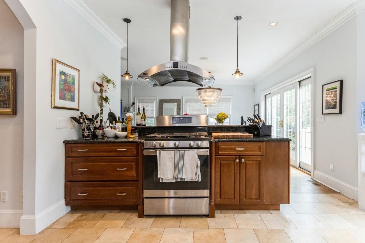 Interior, Kitchen, Pendant Lights, Recessed Lighting, Stainless Steel Appliances