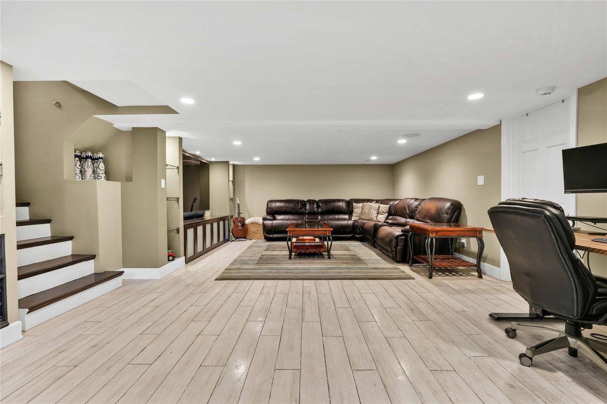 Home Office, Interior, Living room, Recessed Lighting, Wood Texture Flooring