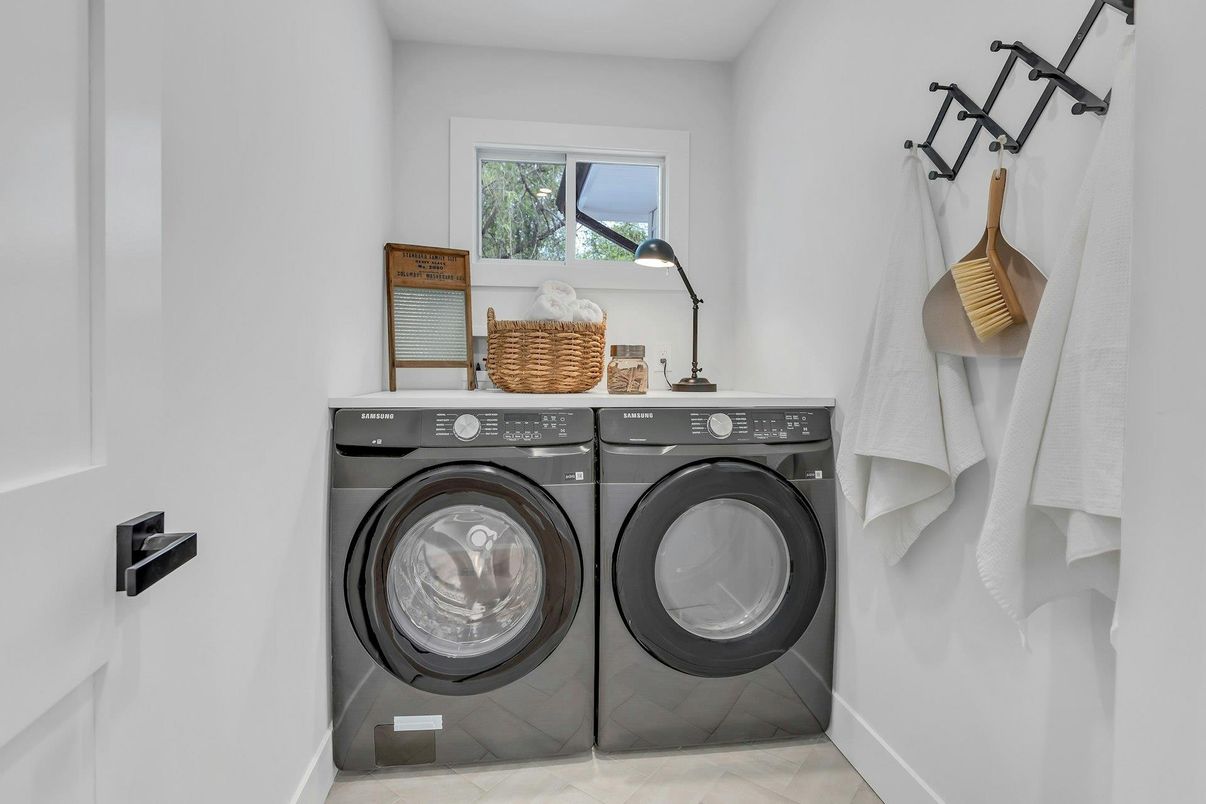 Interior, Washer