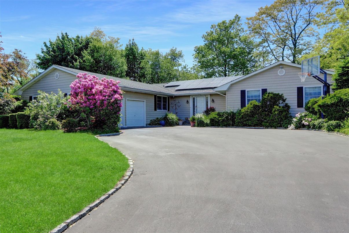Attached, Exterior, Facade, Solar Panels, Ranch
