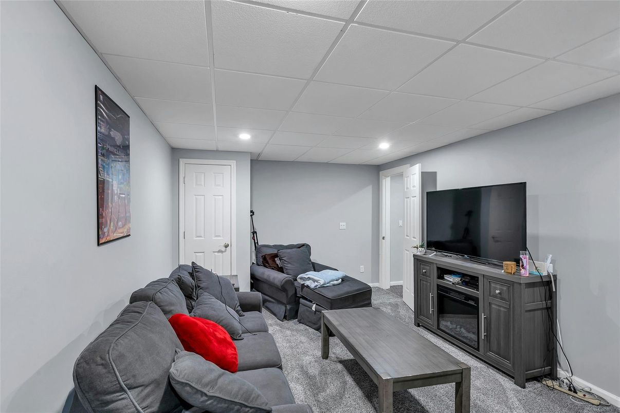 Interior, Living room, Recessed Lighting