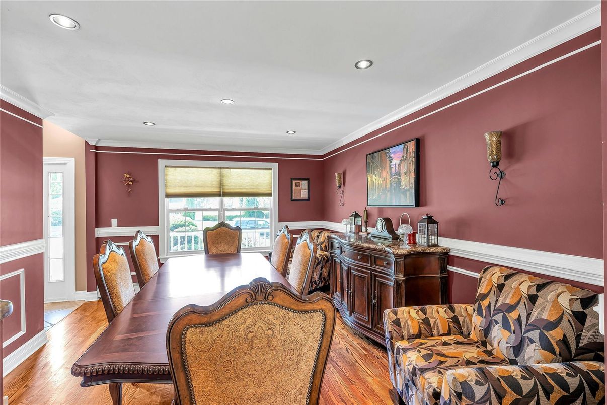 Dining room, Interior, Recessed Lighting, Wood Texture Flooring