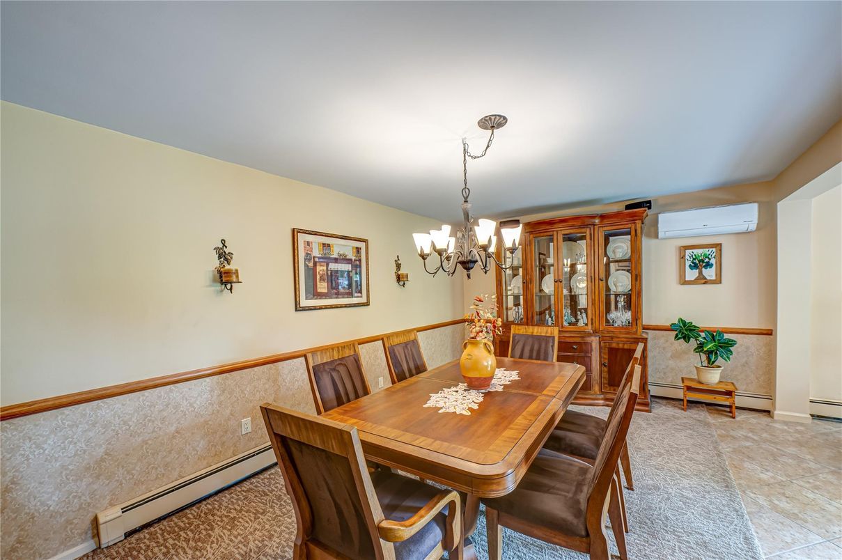 Chandelier, Dining room, Interior