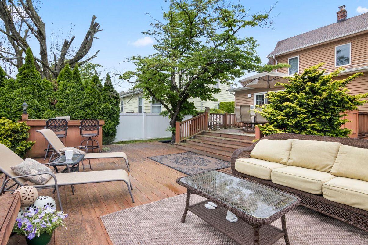 Exterior, Wood Texture Flooring