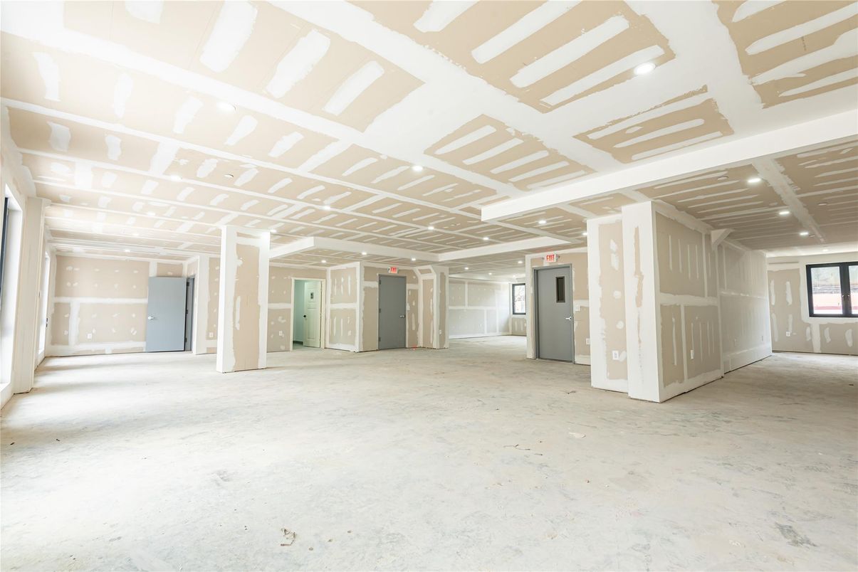 Empty room, Interior, Recessed Lighting