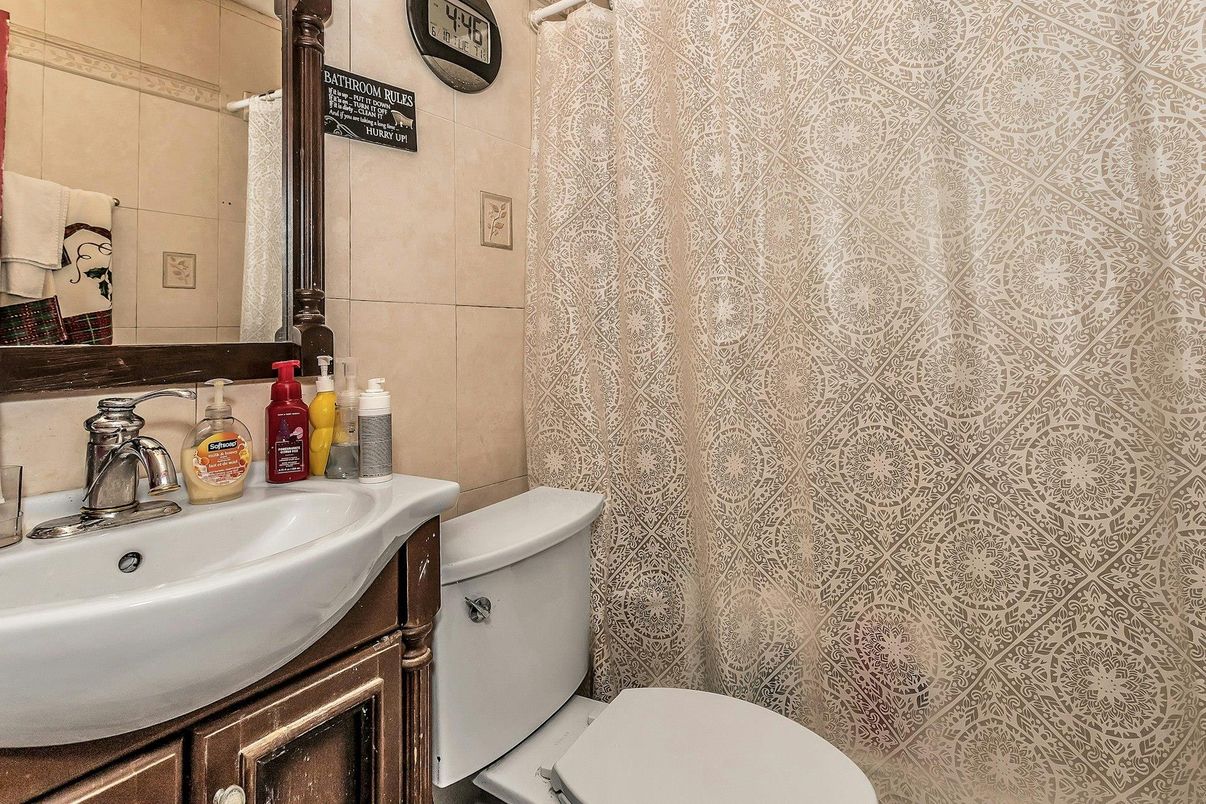 Bathroom, Interior