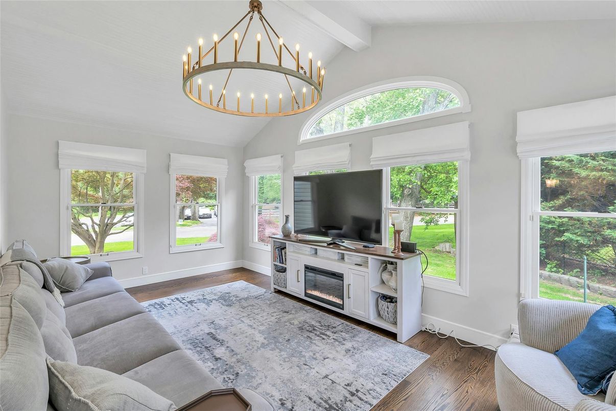 Chandelier, Interior, Living room, Pendant Lights, Wood Texture Flooring
