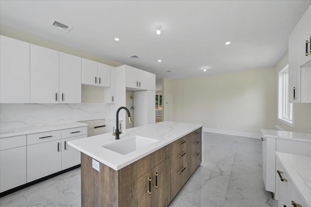 Interior, Kitchen, Marble, Marble Walls, Recessed Lighting