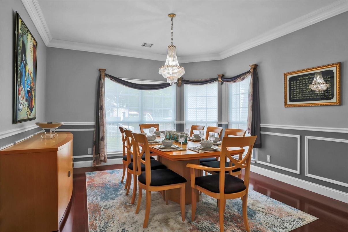 Chandelier, Dining room, Interior, Wood Texture Flooring