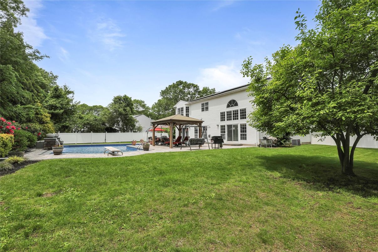 Backyard, Exterior, Pool
