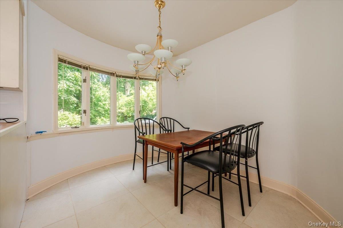 Chandelier, Dining room, Interior