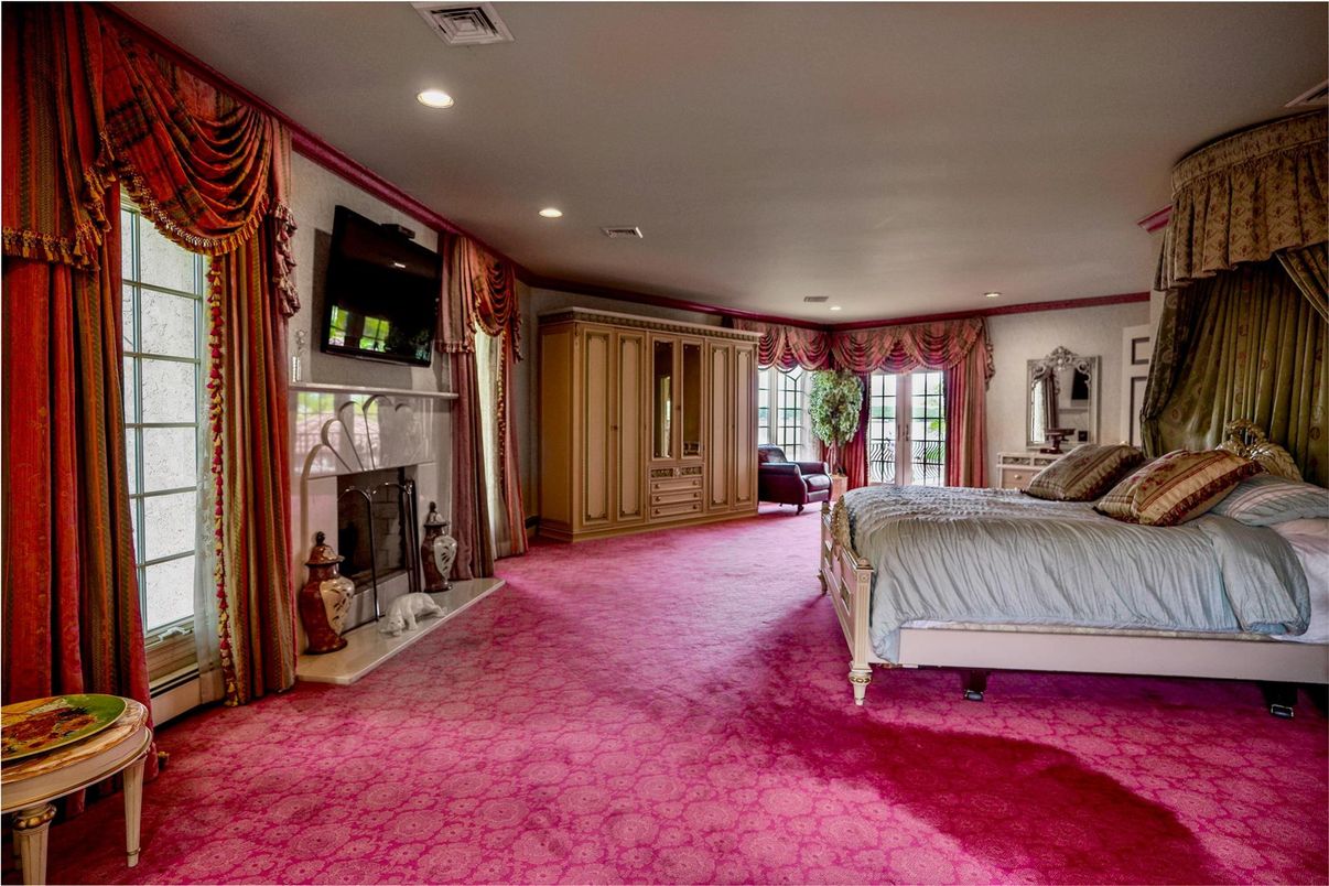 Bedroom, Fireplace, Interior, Recessed Lighting