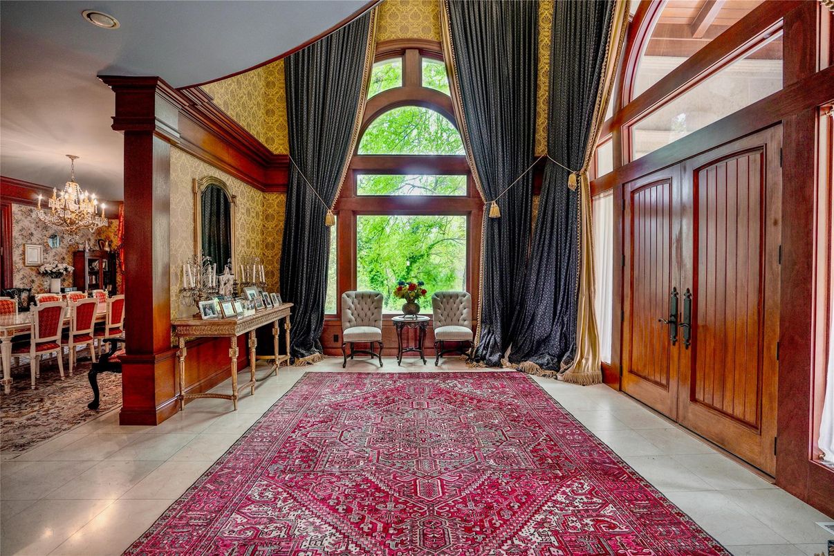 Chandelier, Dining room, Interior, Recessed Lighting