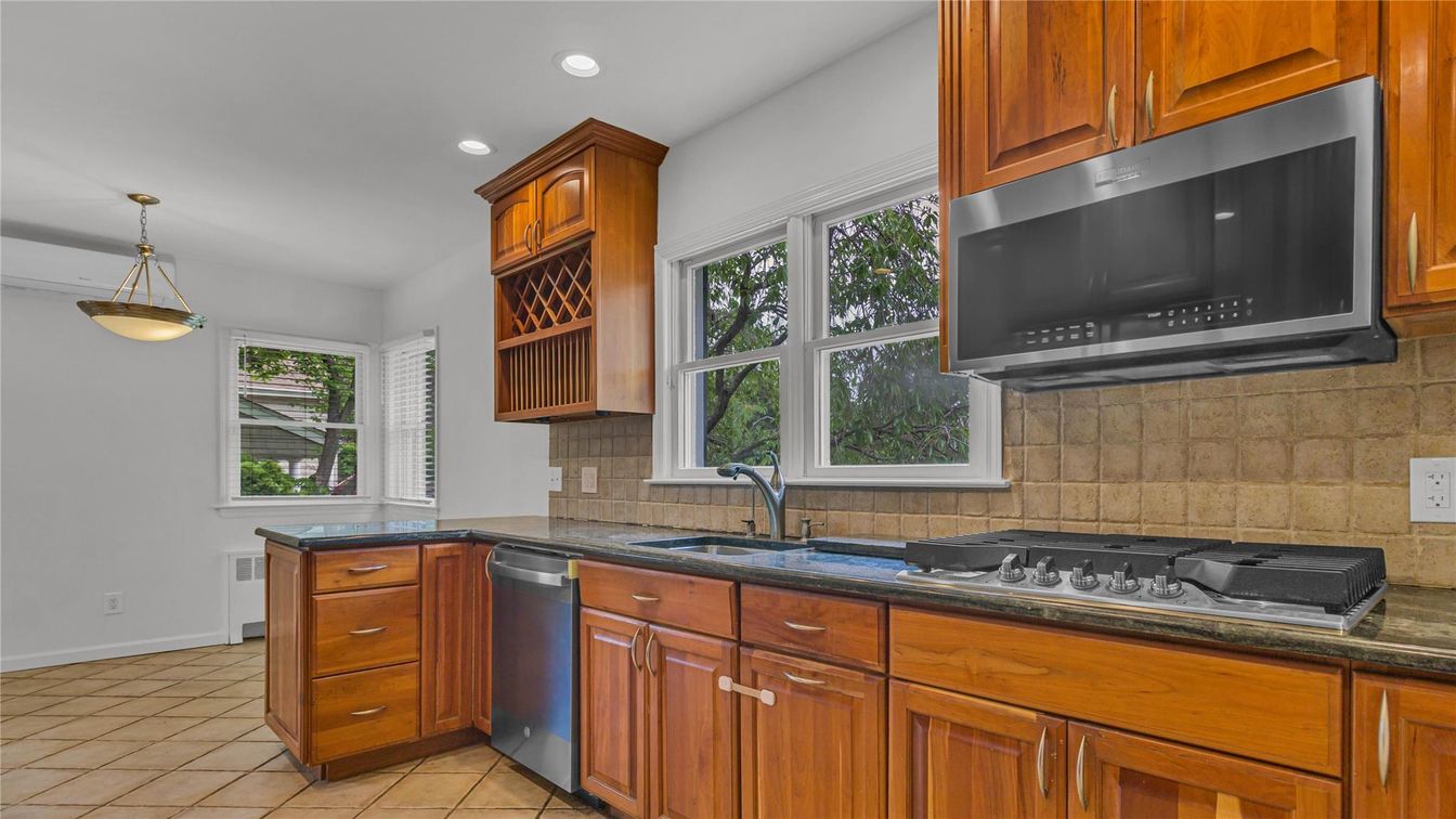 Interior, Kitchen, Pendant Lights, Recessed Lighting