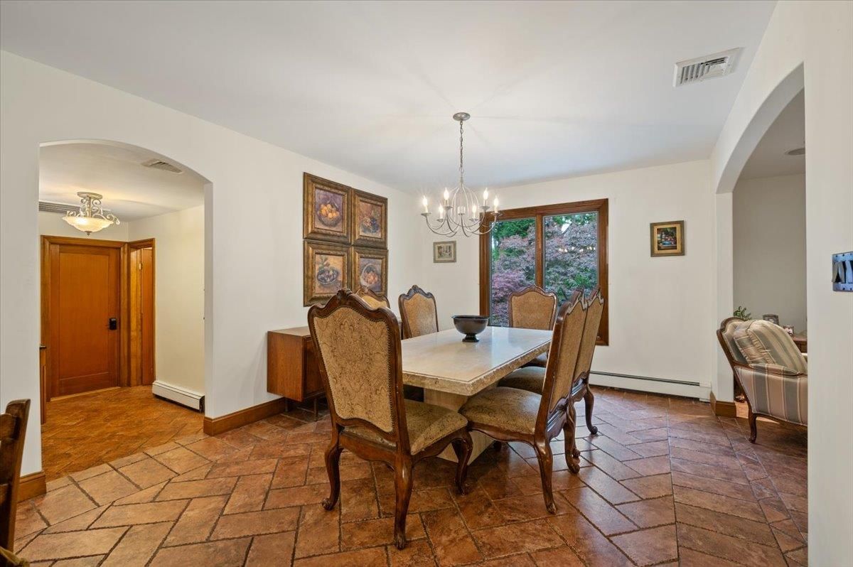 Chandelier, Dining room, Interior