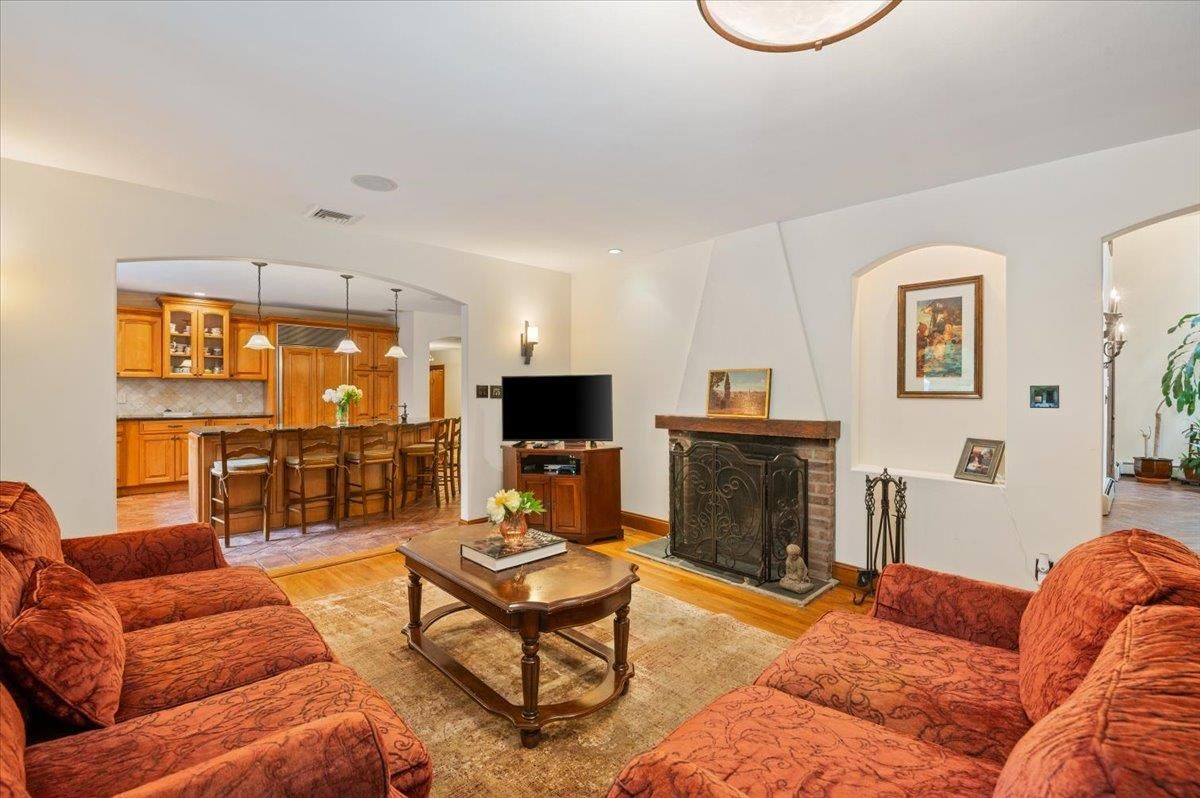 Fireplace, Interior, Kitchen, Living room, Pendant Lights, Recessed Lighting, Wood Texture Flooring