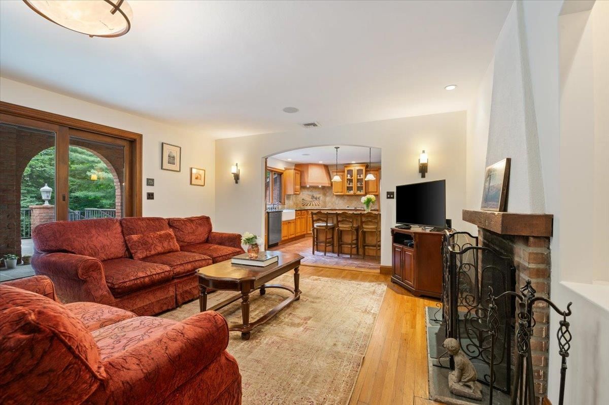 Fireplace, Interior, Kitchen, Living room, Pendant Lights, Recessed Lighting, Wood Texture Flooring