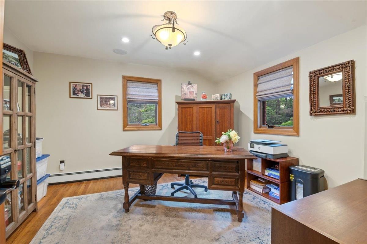 Home Office, Interior, Recessed Lighting, Wood Texture Flooring