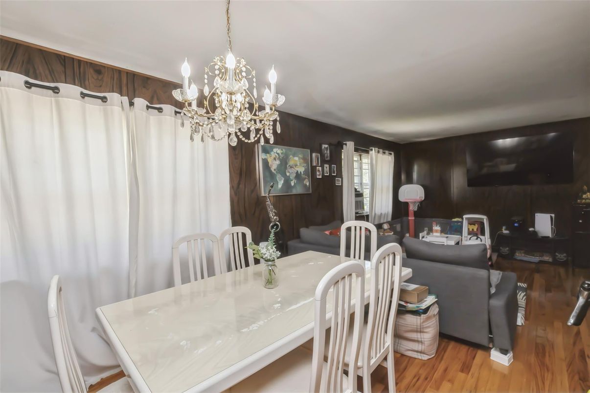 Chandelier, Dining room, Interior, Living room, Wood Texture Flooring