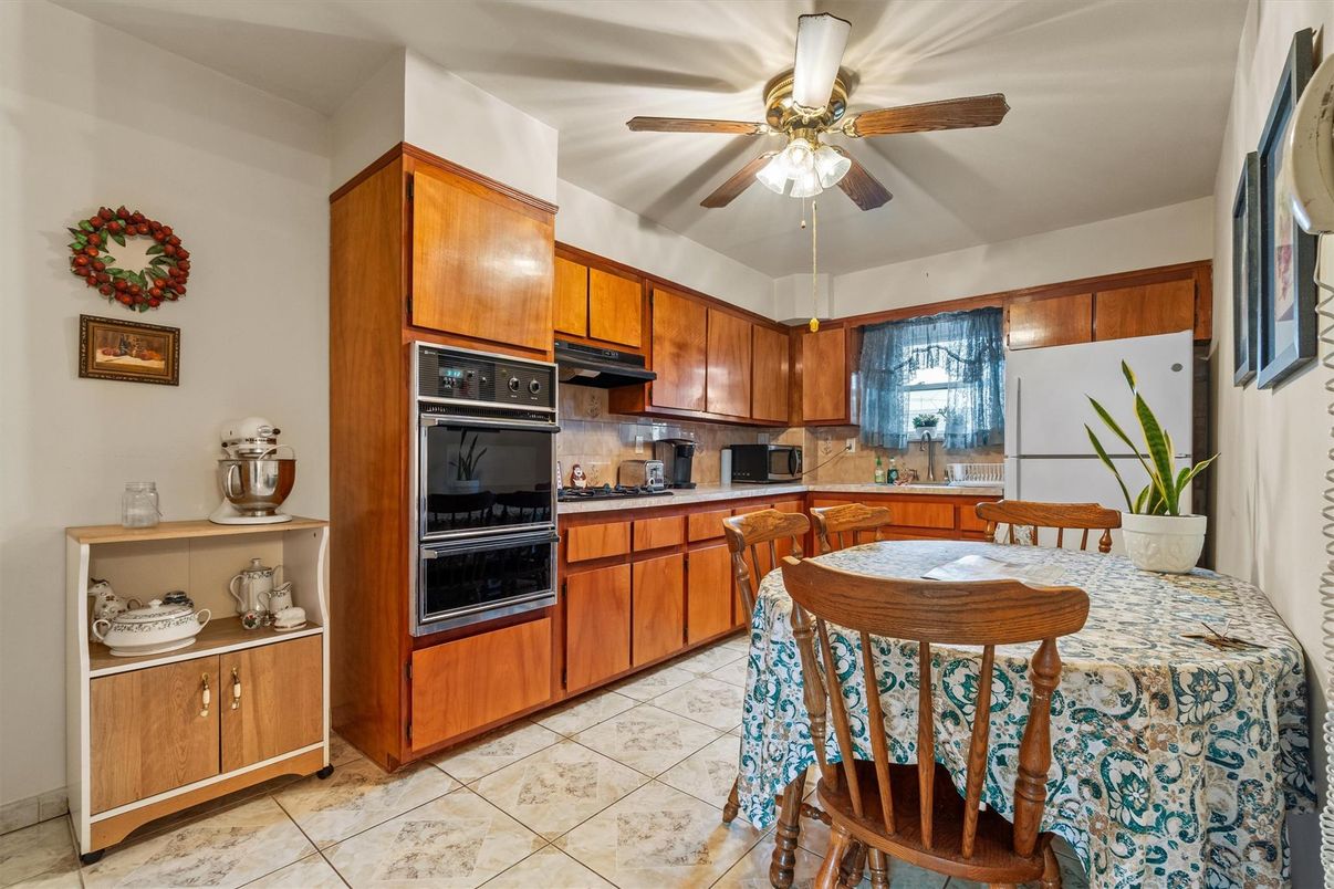 Dining room, Interior, Kitchen
