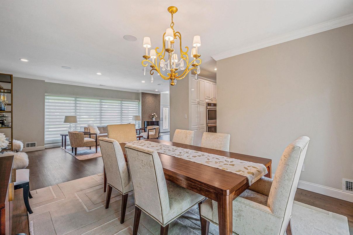 Chandelier, Dining room, Interior, Kitchen, Living room, Recessed Lighting, Wood Texture Flooring