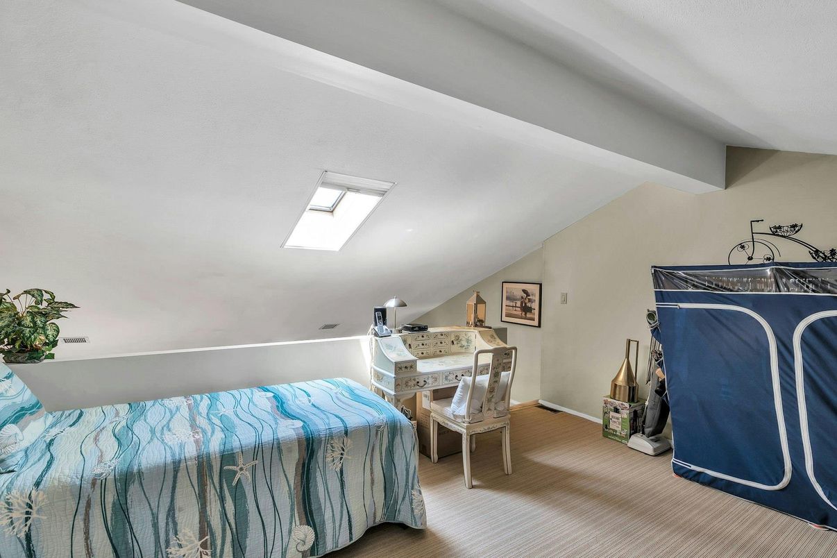 Bedroom, Interior, Piano