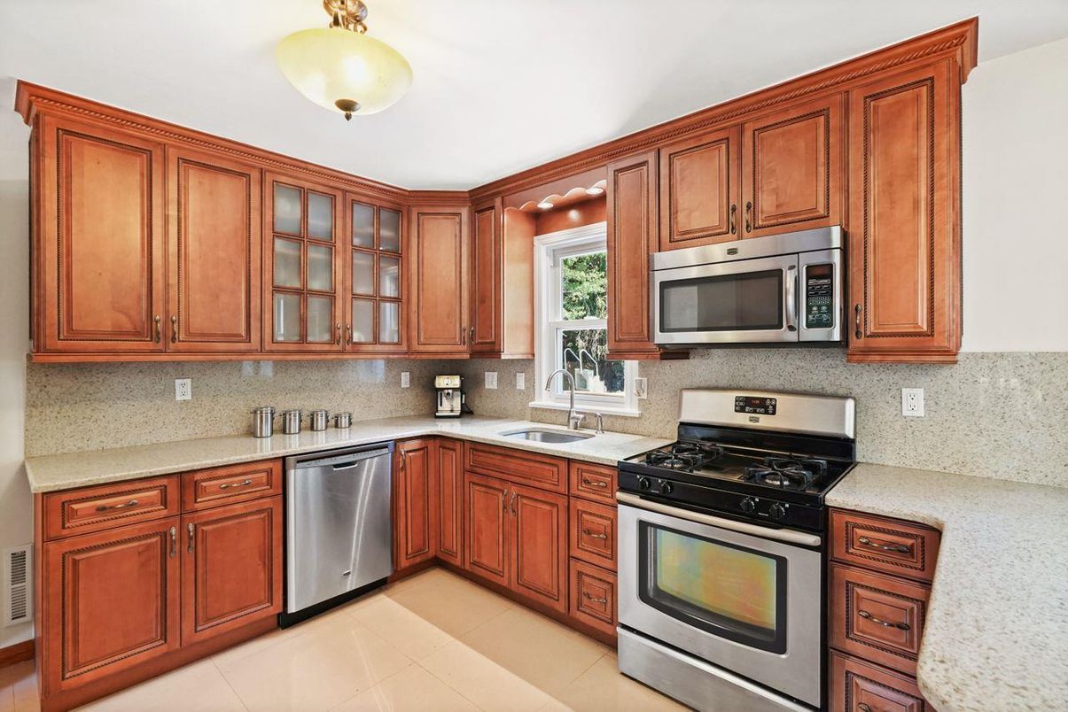 Interior, Kitchen, Stainless Steel Appliances