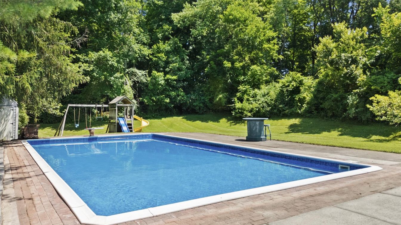 Exterior, Playground, Pool