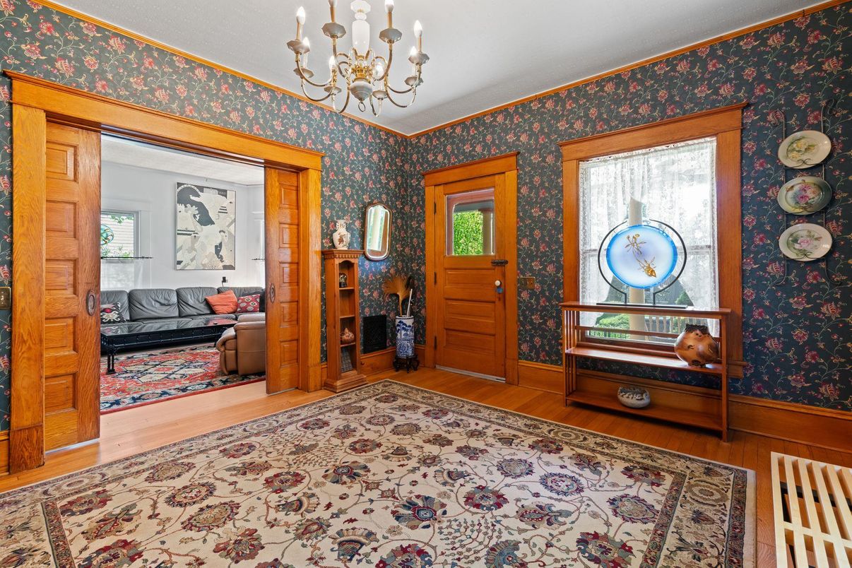 Chandelier, Interior, Wood Texture Flooring